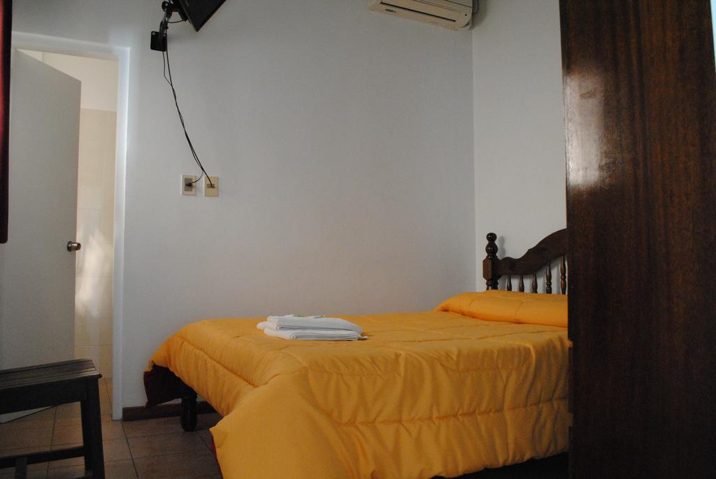 Hotel Romi Colonia del Sacramento Chambre photo
